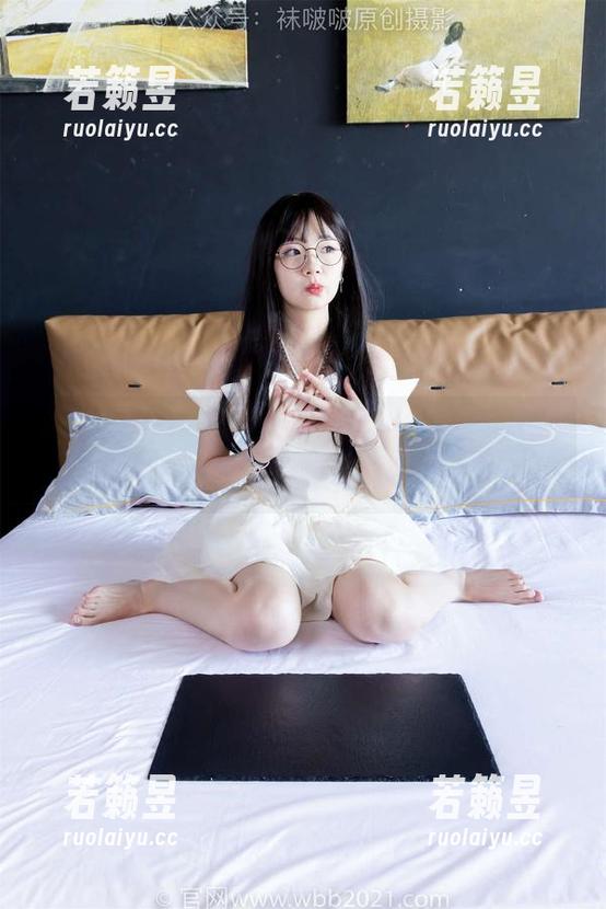 BoBoSocks袜啵啵 - 别问甜甜圈，汉服古装写真超长花絮就是她的力量！