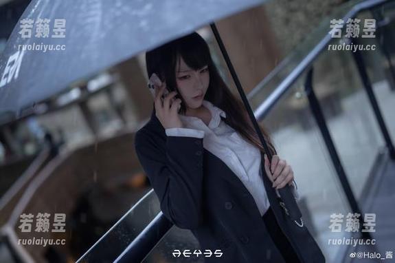 新春到，Halo_酱的新宝藏：爱宕旗袍最新原图，适合屏保和嘴边的零食！