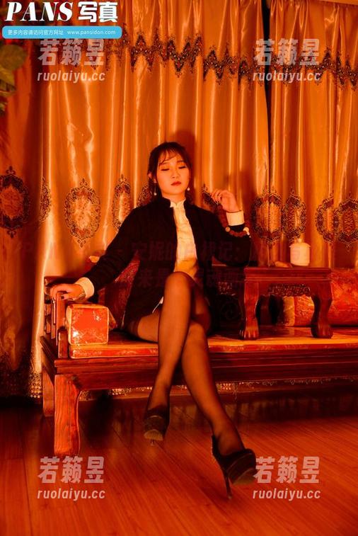 PANS写真 - 安妮的白裙记：精选写真集，原来是个灵魂画手