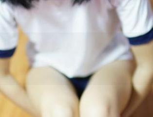 ROSI最新！加班小姐姐也忍不住想穿上这嫩学妹制服原图