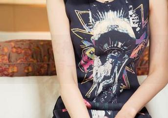 TouTiao头条女神 – 白丝合集里的刘瑾希，好像总有一些话说不完……