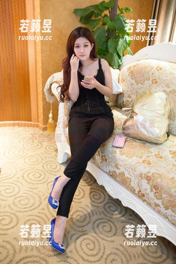TuiGirl推女郎 - 王李丹尼的美腿合集，不自觉就想给她的腿做个点赞…
