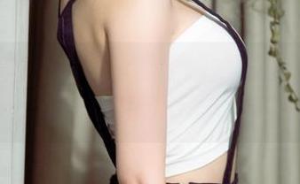 UGirls尤果网 – 浴室里的孟狐狸：更新一下我的“水上运动”图片！