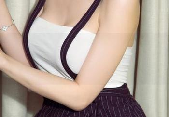 UGirls尤果网 – 有了谭晓彤的连体衣套图，今天真的是视觉秋裤季！