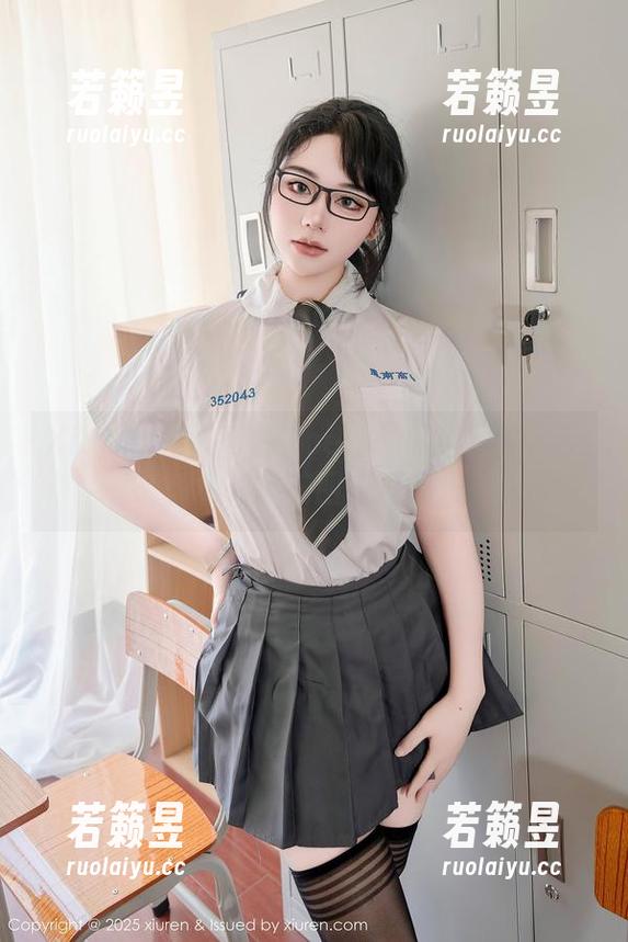Xiuren秀人网-Zoe柚柚 Xiuren秀人网 - Zoe柚柚私拍池边风波图集,水花四溅真欢乐