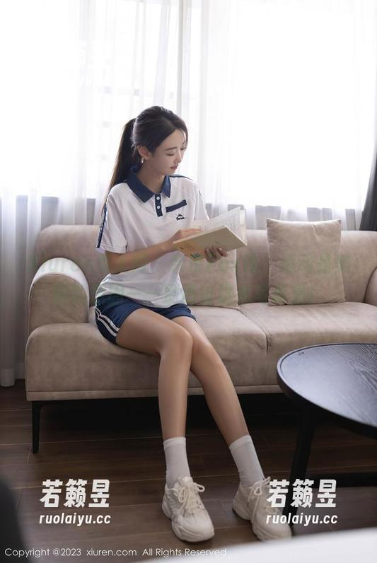 Xiuren秀人网 - 奈奈Fox说，运动是美丽的原因——别错过这本写真集！