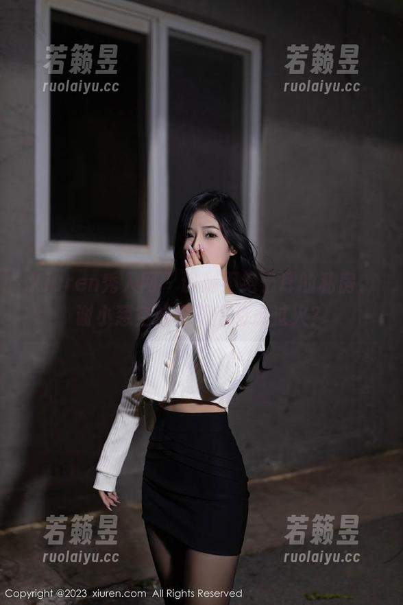 Xiuren秀人网-谢小葱 Xiuren秀人网 - 讽刺不绝于耳的私房,谢小葱空姐扮演得有点过火?