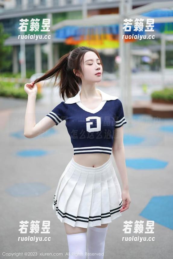 Xiuren秀人网-邹晶晶女王 Xiuren秀人网 - 一组邹晶晶女王私房内衣图片,怎么这么治愈呢?