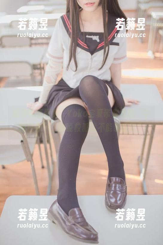 妹汤物语图集，Yoko宅夏带你体验“学校日常”，谁说校服就不能萌萌哒？