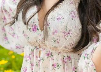 YouMi尤蜜荟 – 校服不限场合，自带甜美滤镜，免费《周于希Sandy美图》来了！