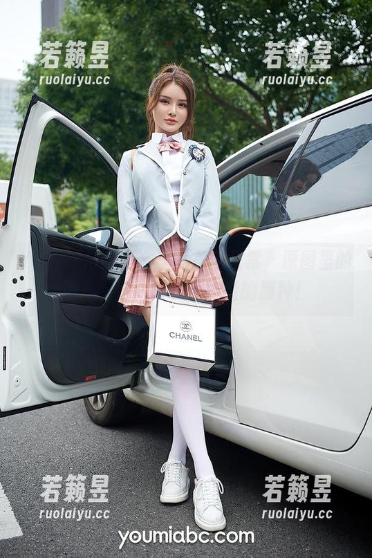 YouMi尤蜜荟 - 李承美的日常，原图里的精美厨娘，两口子偷看的那种！