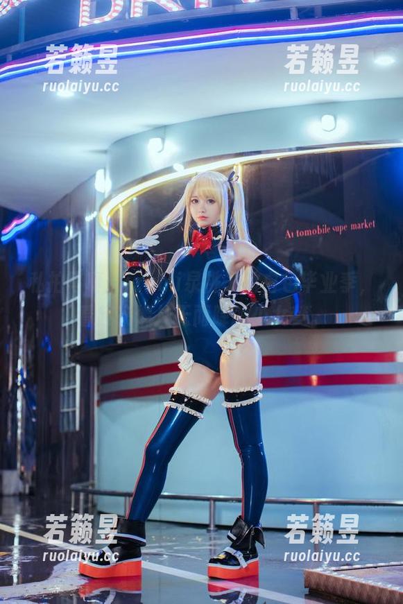 私拍写真：izumi泉桃子的白色毕业季，看起来像从天而降的少女梦。