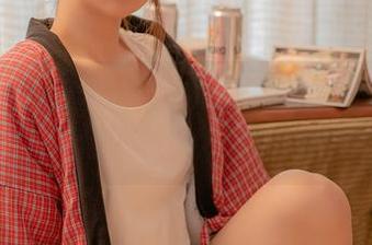 资源鉴赏：nagisa魔物喵的过于粉嫩的胶带少女私拍