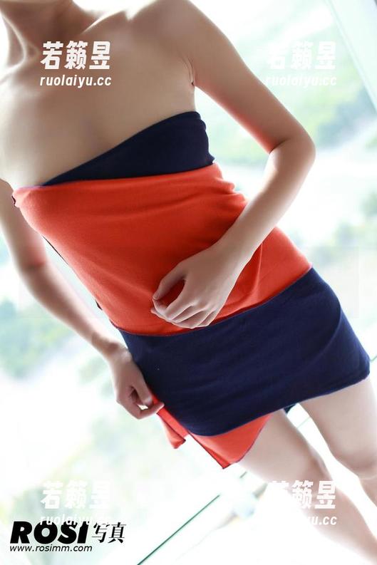 rosi-小莉 rosi - 午后小莉的女仆美图,太适合搭配我的咖啡了。