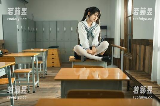 图册里的rua阮阮：花房与小裙子，小心看呆哦！
