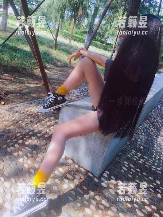 微密圈 - 丝月神的户外美图，一步到位的壁纸经济学！