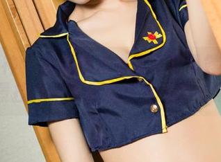 克拉女神 – 雅楠的连衣裙写真暴露了我的取景技巧…其实是摆姿势还不太稳