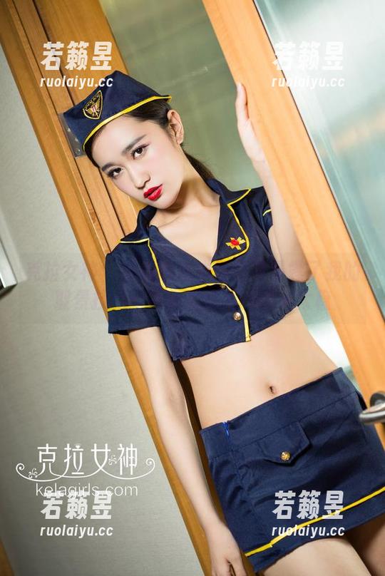 克拉女神-雅楠 克拉女神 - 雅楠的连衣裙写真暴露了我的取景技巧…其实是摆姿势还不太稳