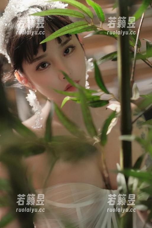 宋昱欣 微密圈 - 别说我没提醒,宋昱欣的皮衣合集美翻了