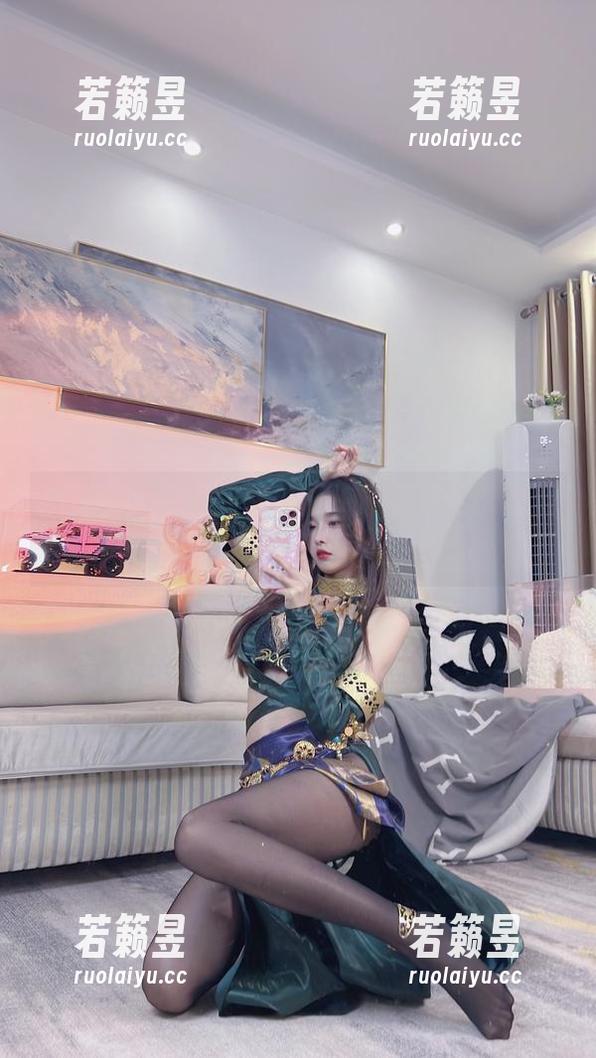 听说小小奶瓶儿又更新了原图，这次的奶牛反正没让我失望！