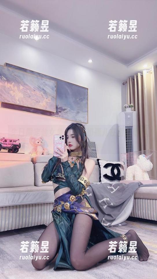 小小奶瓶儿 生日限定仙女兔:小小奶瓶儿在图库里的美好时刻