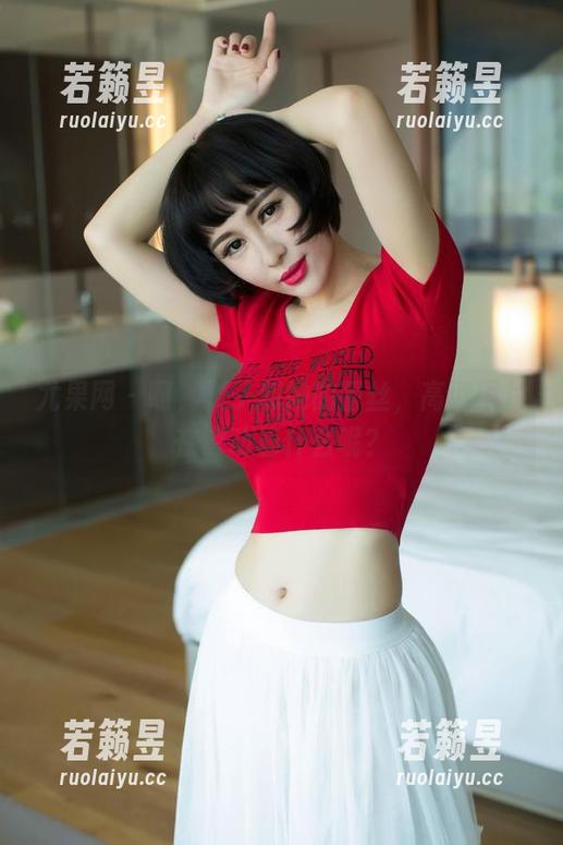 尤果网 - 啊，栗子和她的蕾丝，高清图片在窜动着什么呢？