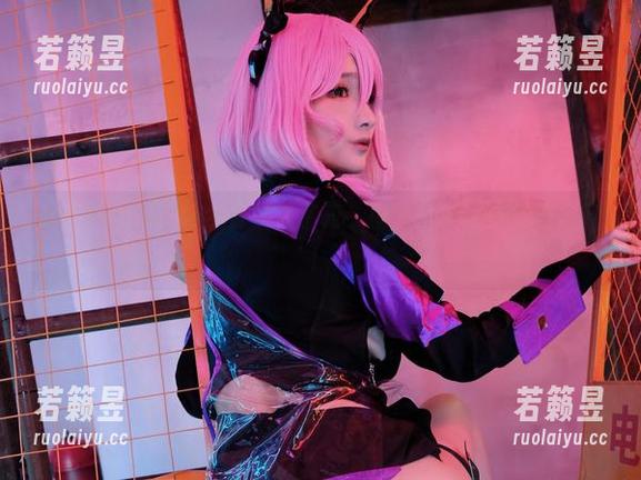 幼爱youmeko 幼爱youmeko牛仔裤说了算!图集分享带你走出单调!
