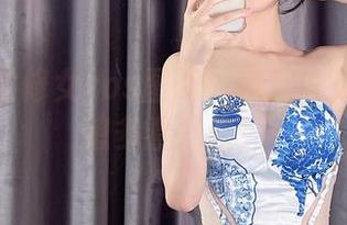 抖娘利世修女cos图册：我真的是忍不住想多看几遍！