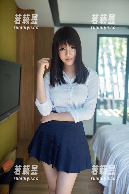 推女郎 - 从王馨瑶的高跟鞋拍到大腿——不懂也是个部落，为你分享这份困惑的美。