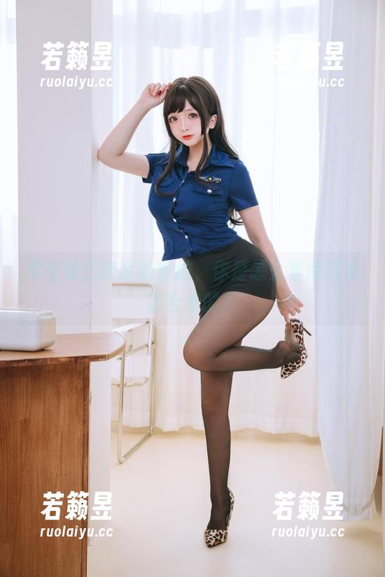 日奈娇 学生妹日奈娇的自拍,你是怎么看待这类型合集的?