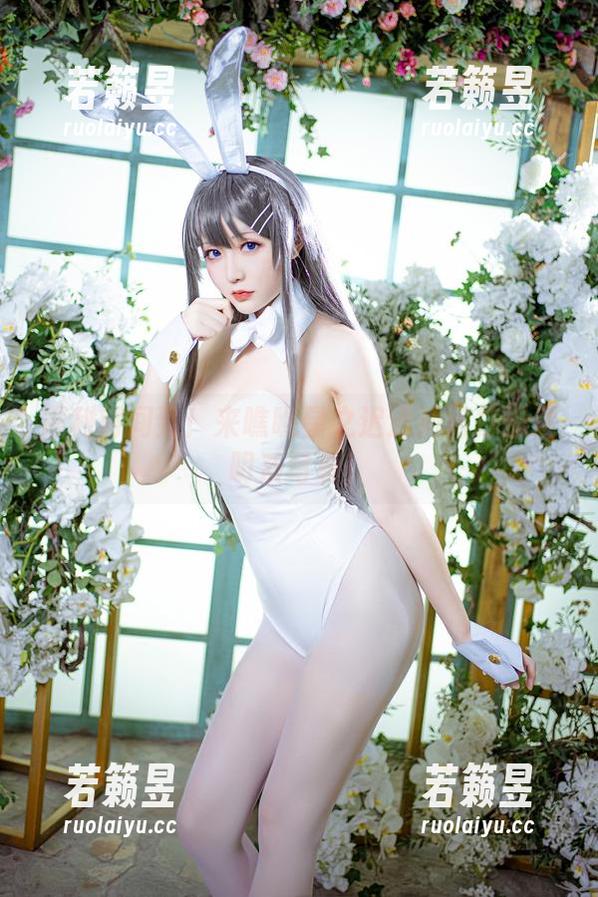福利时间到！来瞧瞧星之迟迟如何打造透明系写真！