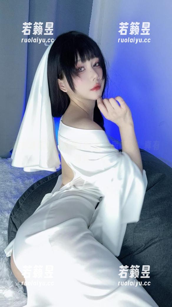 秘书逐渐化身末夜787的私房美图，真有特色。