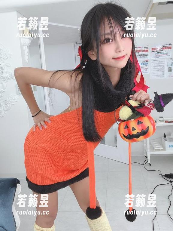 私拍柳丸：图集里藏着几分女王的气息