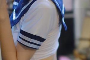 模范学院 – 在美图图集里，Laura张小妮的旅拍堪称‘气质在线，偶尔把我拍朦胧’