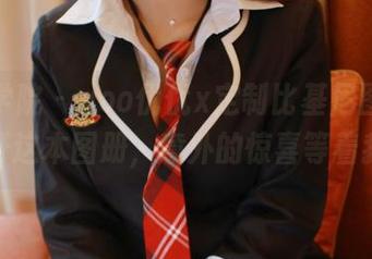 模范学院 – yoo优优x定制比基尼图集：翻开这本图册，意外的惊喜等着我！