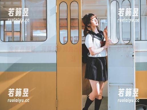 全套高跟鞋，河豚抚子释放出的气场，让你一秒有了想法