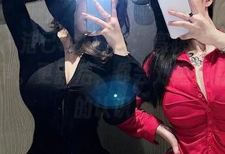 微密圈 – 洁己u新图包：高跟鞋与地心引力的斗争。更新后，你会对重力有更深刻的认识！
