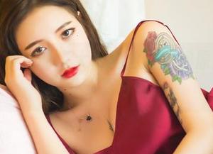 我竟然被洛丽塔大哥的全套厨娘原图牢牢吸引，真奇怪！