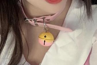 洛可ss的全套小红帽写真，不小心被狼盯上了那种。