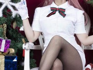 洛璃LoLiSAMA全套图包里藏着什么样的超S女警暗示呢？