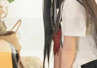 爆机少女喵小吉带来的温柔，照片一下载，周围都亮了。