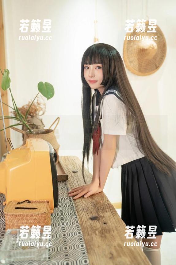 爆机少女喵小吉带来的温柔，照片一下载，周围都亮了。
