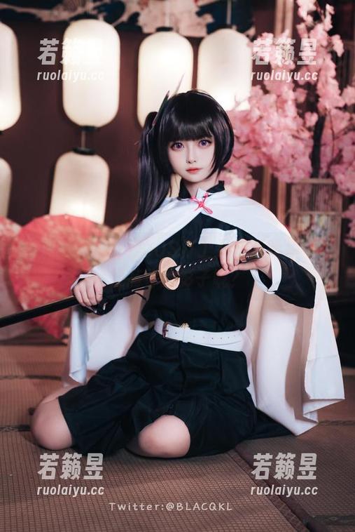 白莉爱吃巧克力 白莉爱吃巧克力COS打工女仆,照片中有没有你的影子呢?