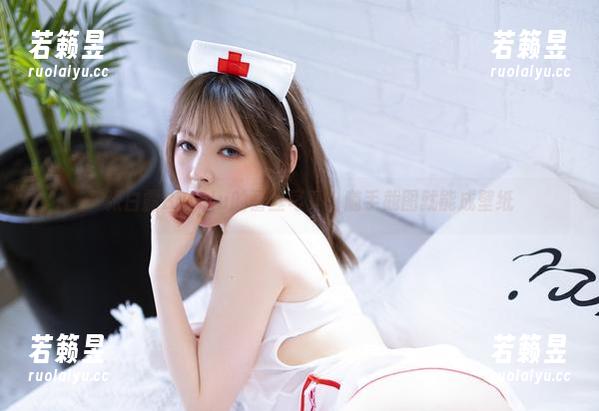 一张白露Bululu的蕾丝写真，随手截图就能成壁纸