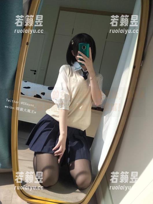 眼酱大魔王w的女仆店新合集更新，D.VA带你领略不一样的绝对领域！