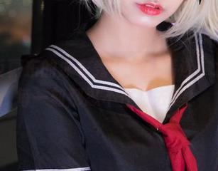 神乐坂真东的泳衣秀，美图精选，水边的每一刻都忍不住想去追！