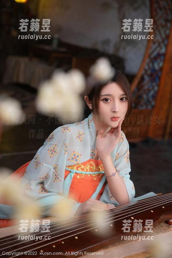 秀人网 - 不信？你看夏晓Maggy这修女作品，连教父都要说‘有才’！