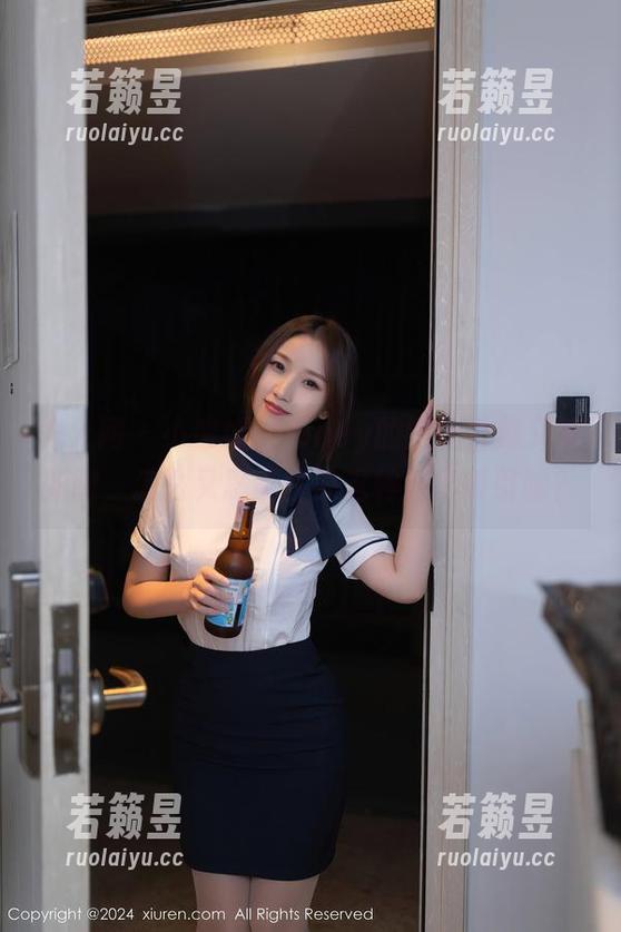 秀人网 - 小蛮妖_honey的黑丝合集又更新啦，怎么又忍不住被这种风格吸引呢？