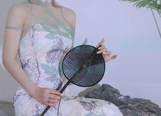 秀人网 – 王曼柔白裙图包，私房风格让人想多看几遍。