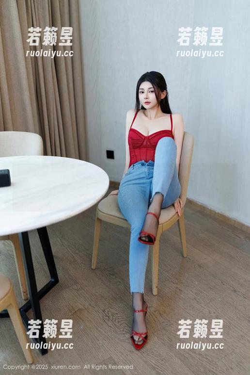秀人网 - 大型高清图包发布！王馨瑶Yanni在蕾丝里，就差直接给人送上眼福了。